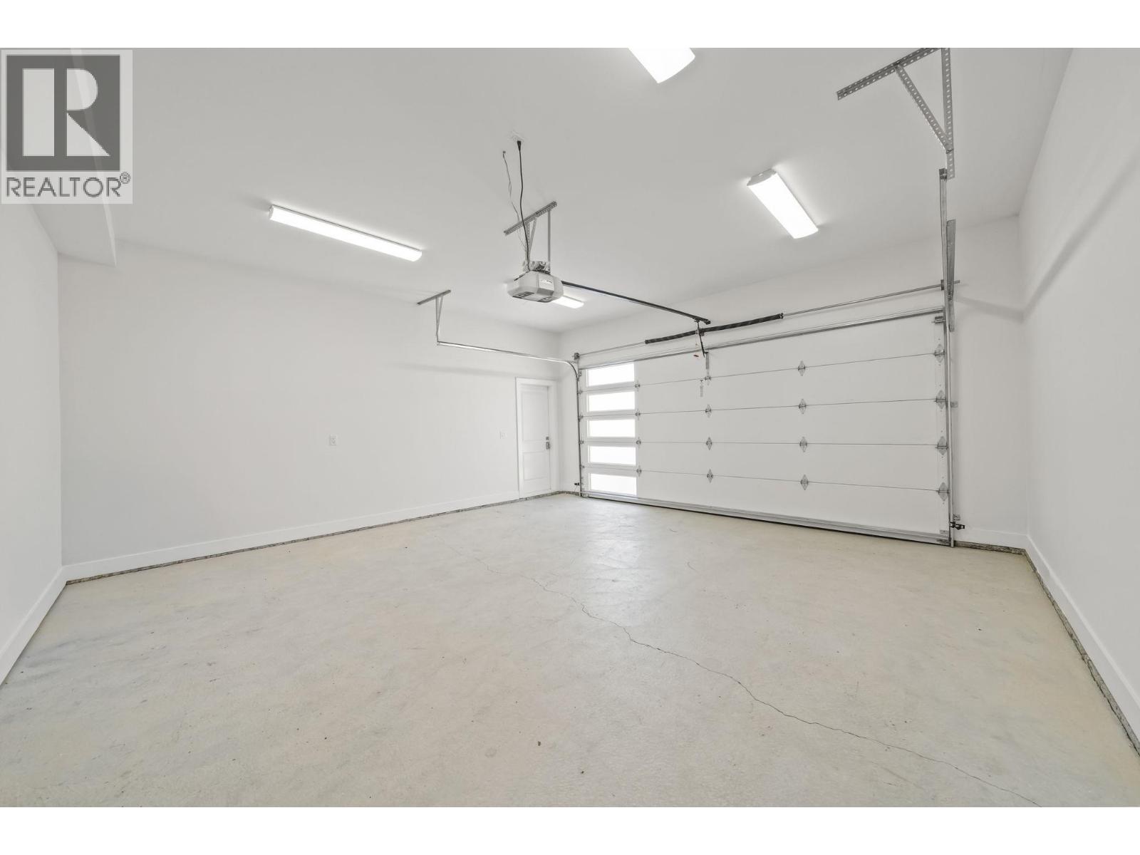 6114 49b Avenue Property Photo 28