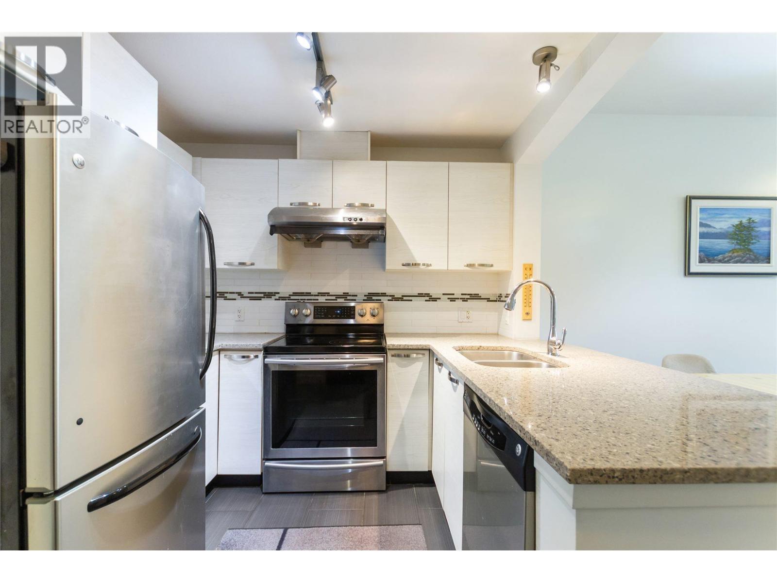 106 7428 Byrnepark Walk Property Photo 6