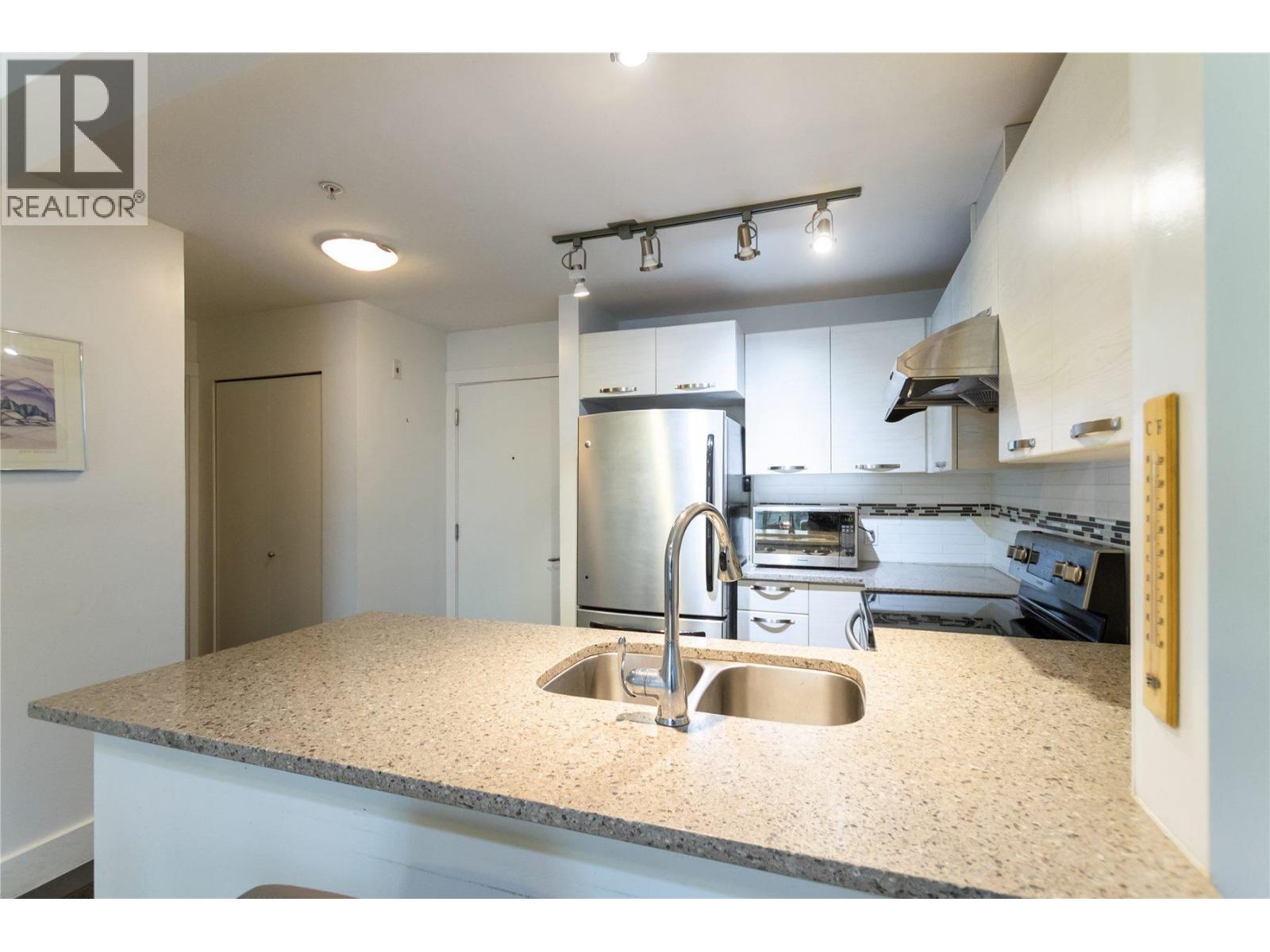 106 7428 Byrnepark Walk Property Photo 13