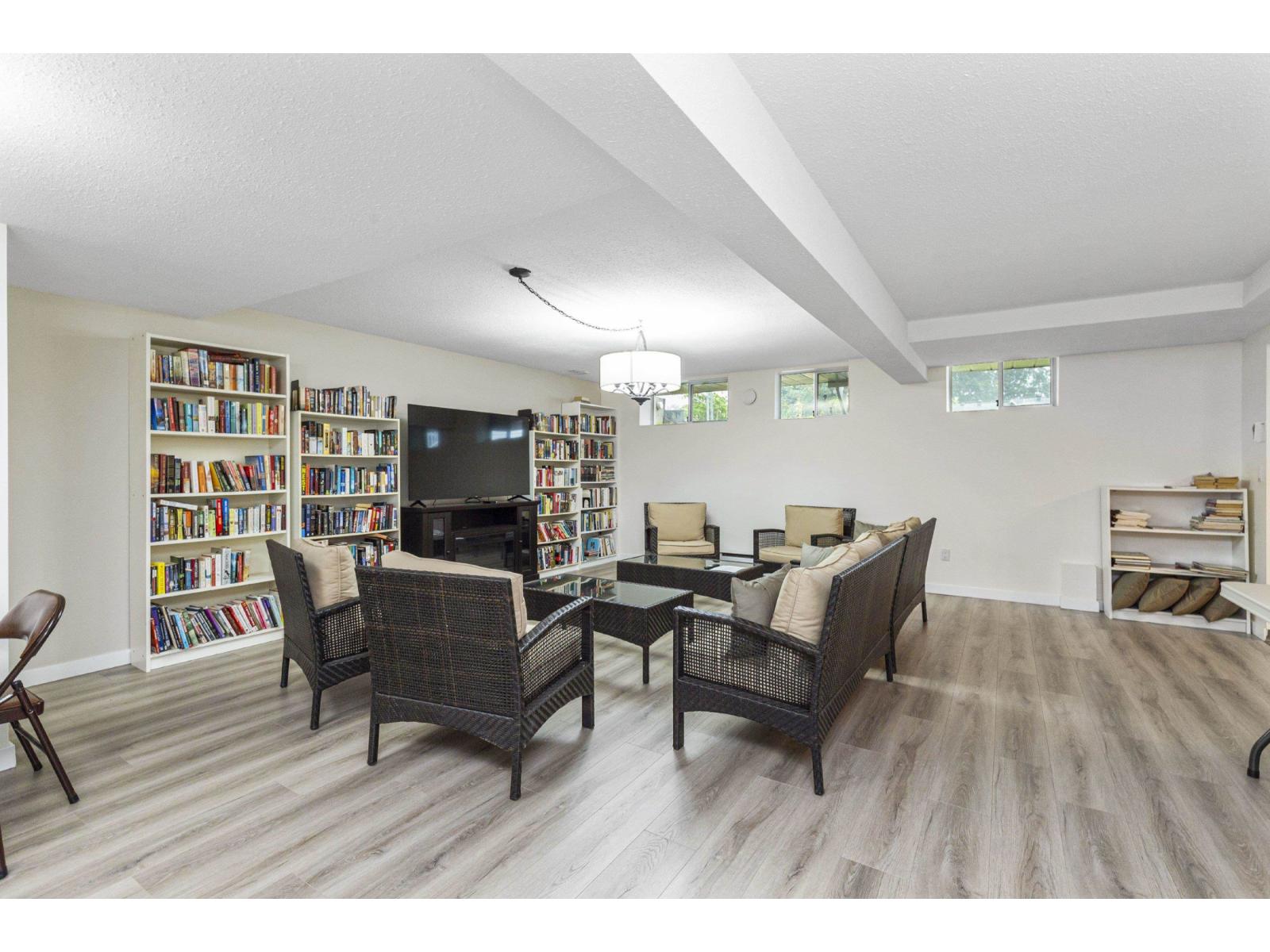 60 2938 Trafalgar Street Property Photo 33