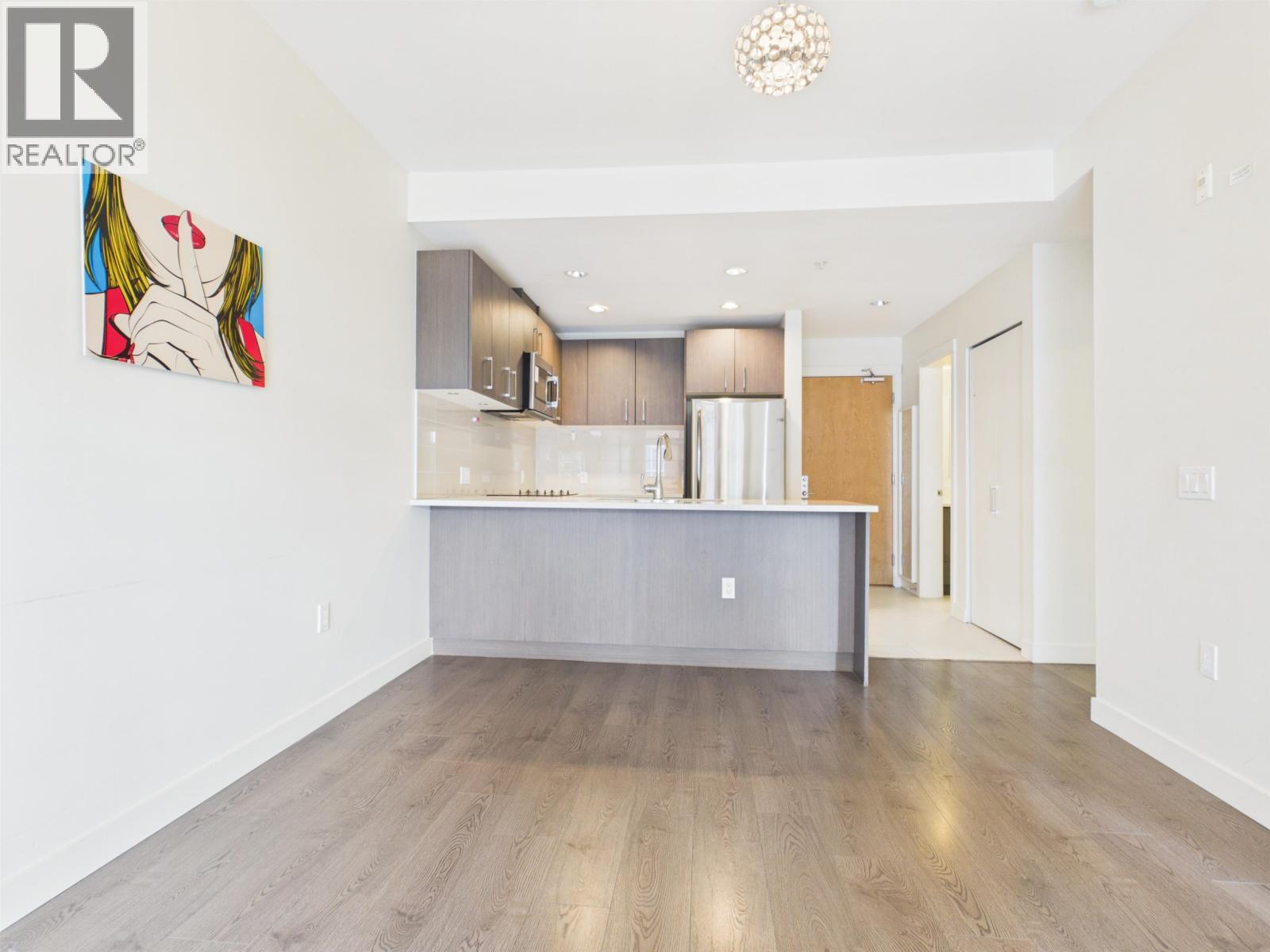 617 5983 GRAY AVENUE Property Photo 1