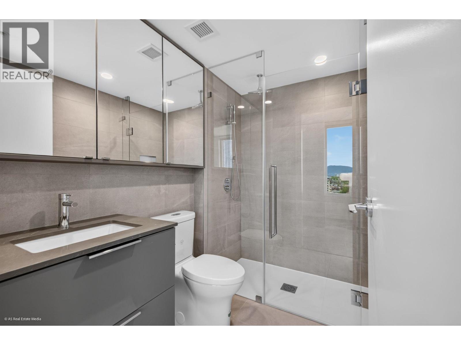 2508 2135 Springer Avenue Property Photo 19