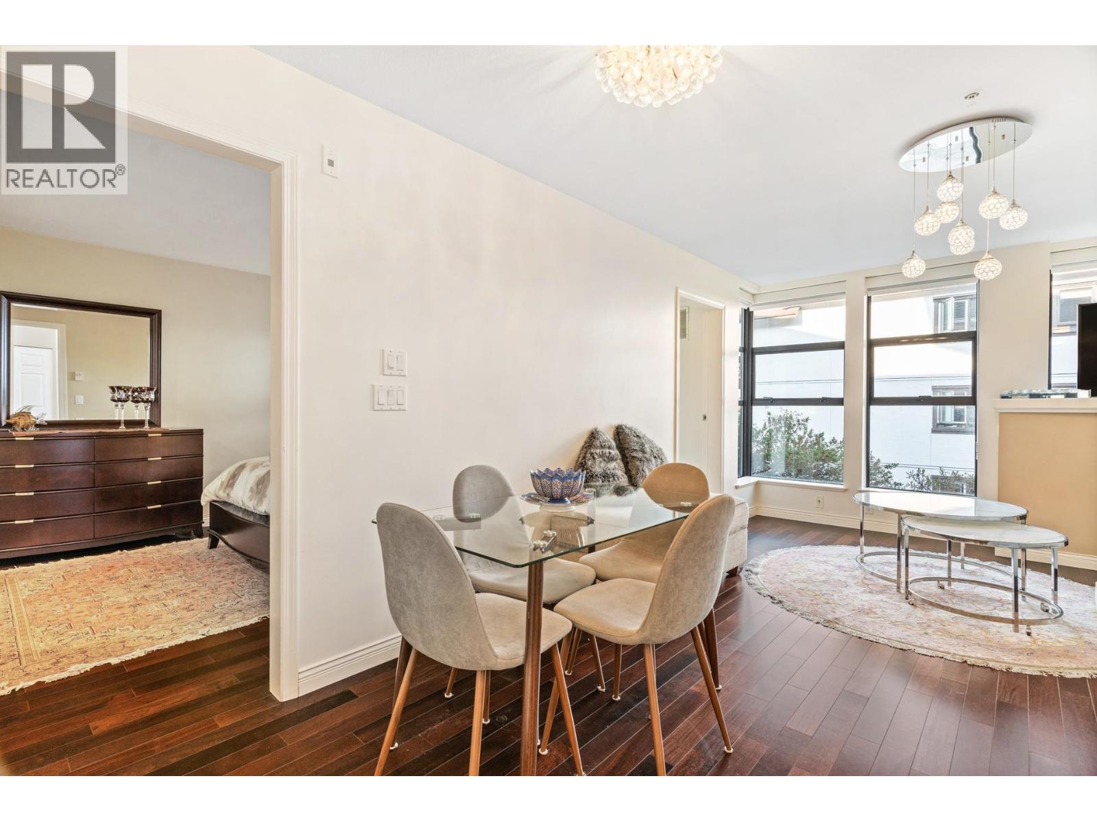 411 345 Lonsdale Avenue Property Photo 7
