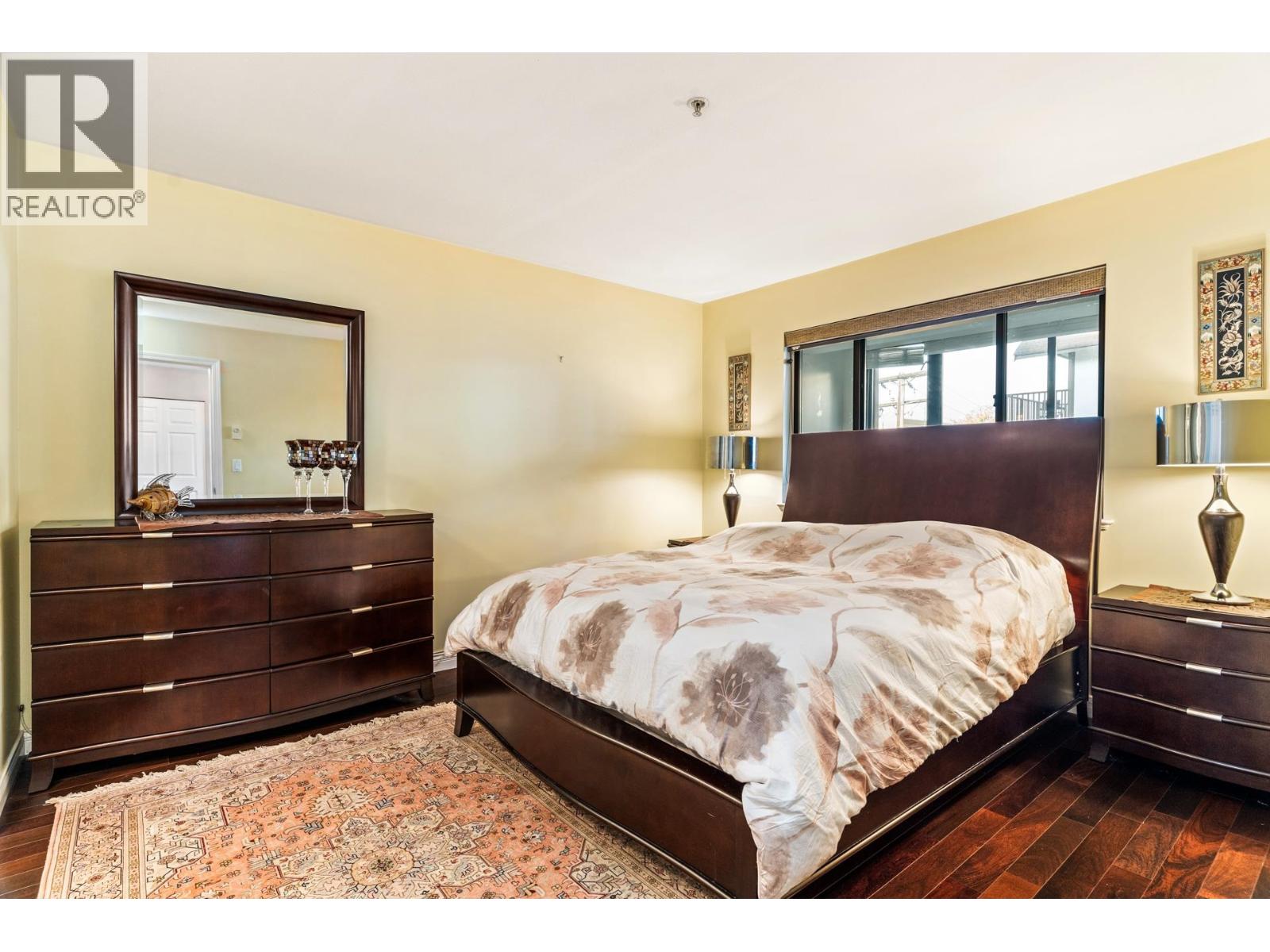 411 345 Lonsdale Avenue Property Photo 17