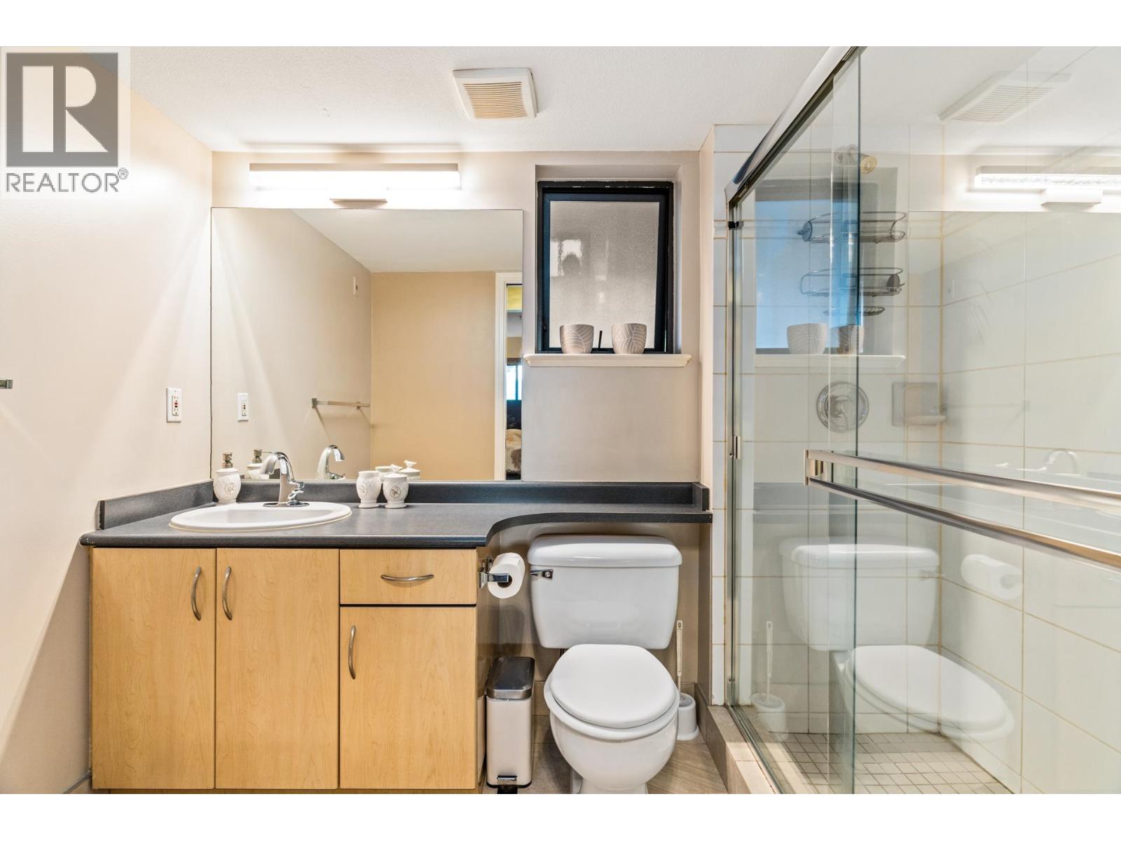 411 345 Lonsdale Avenue Property Photo 19