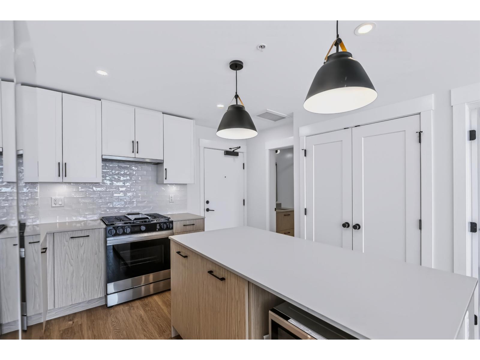 503 27249 Aldergrove Town Centre Drive Property Photo 9