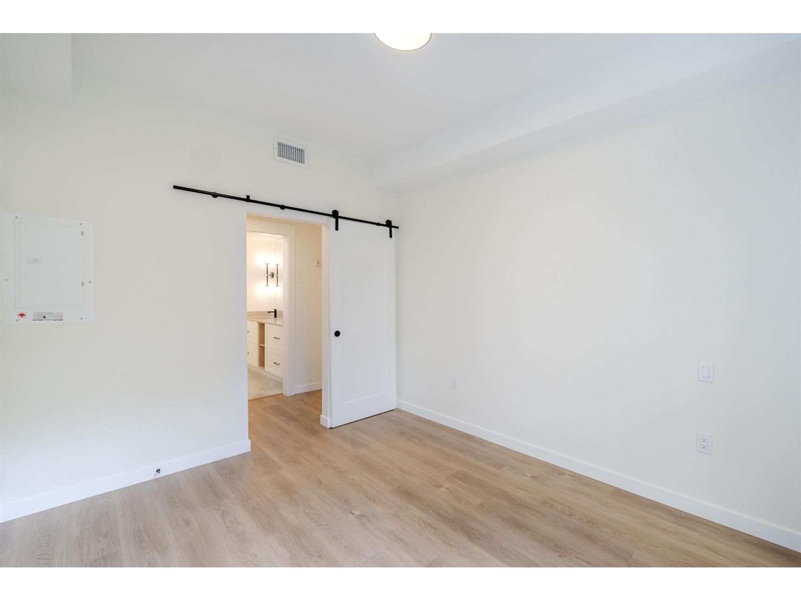 206 27249 Aldergrove Town Centre Drive Property Photo 15