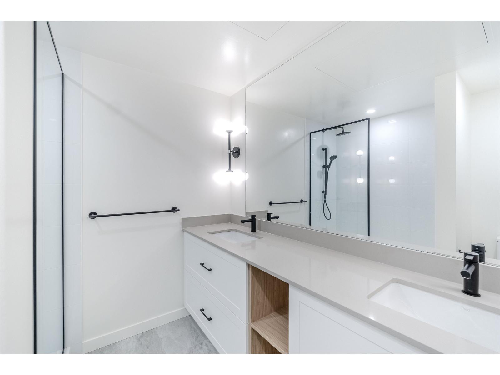 206 27249 Aldergrove Town Centre Drive Property Photo 18