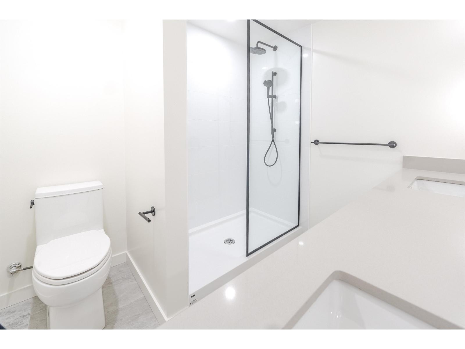 206 27249 Aldergrove Town Centre Drive Property Photo 19