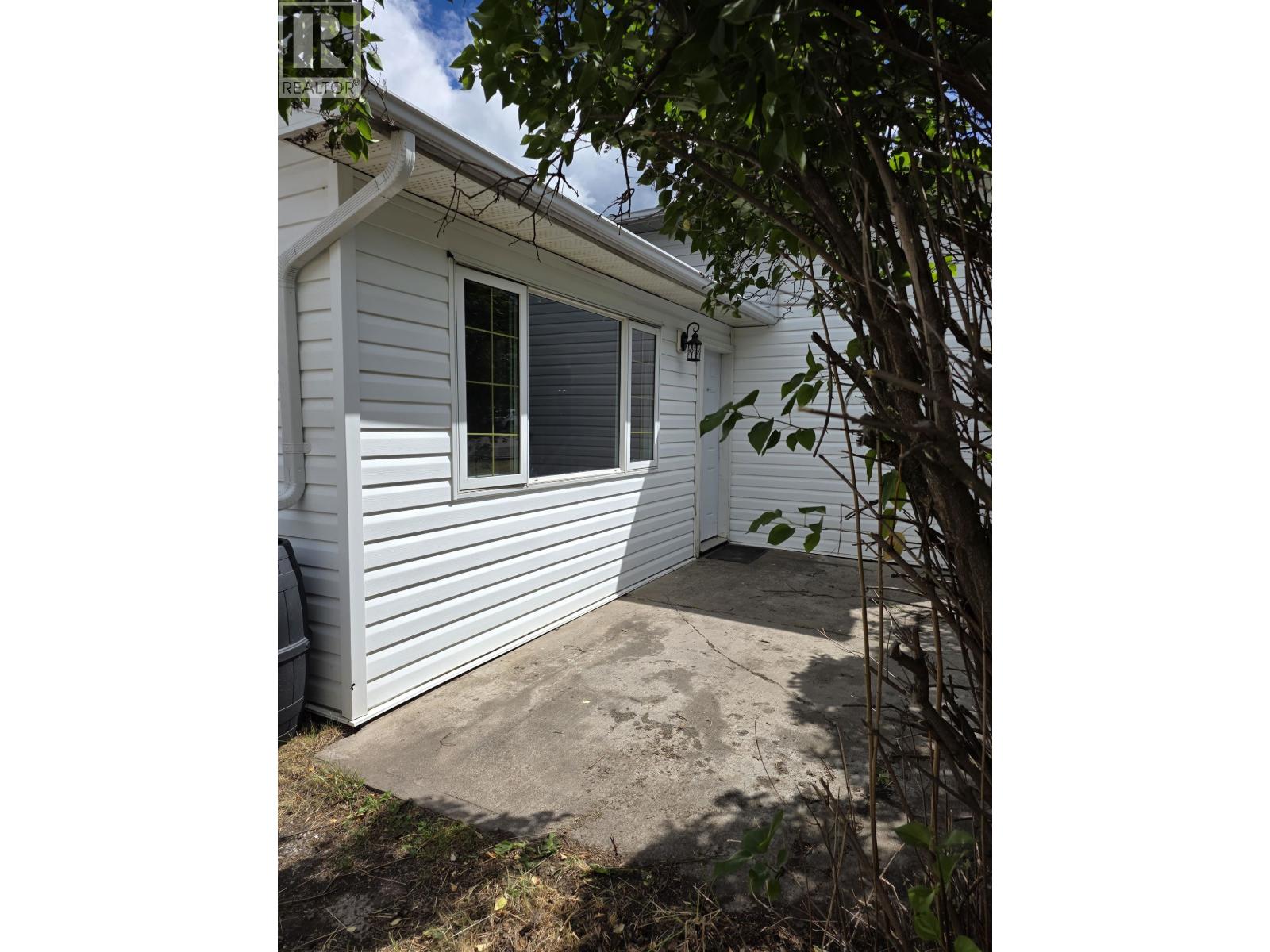 2200 Cataline Court Property Photo 4