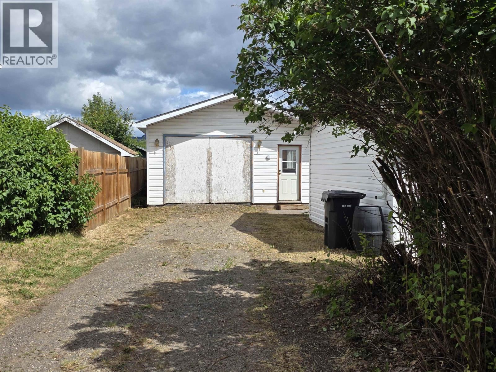 2200 Cataline Court Property Photo 6