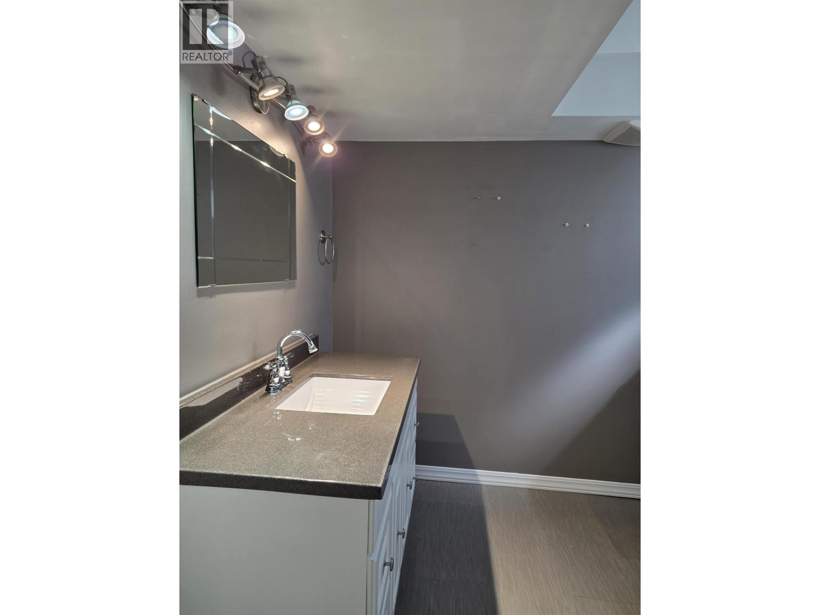 2200 Cataline Court Property Photo 24