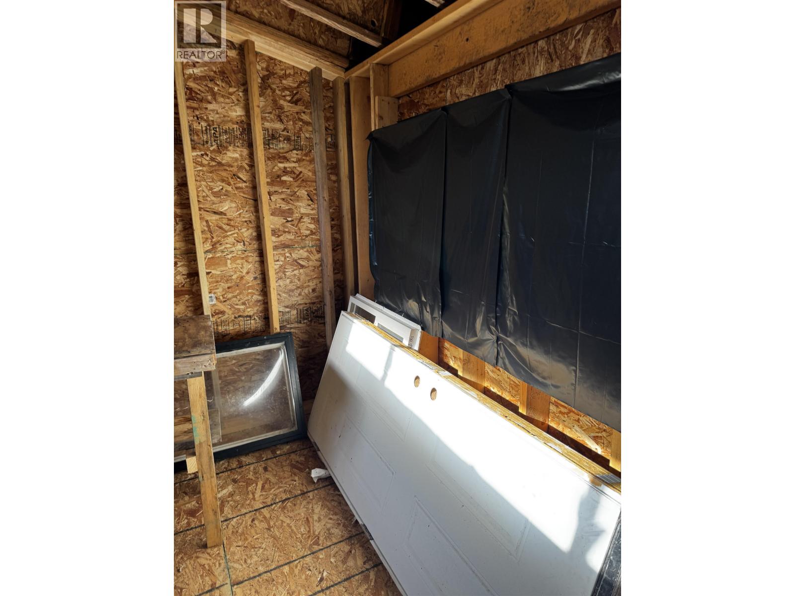13 Collins Road Property Photo 14