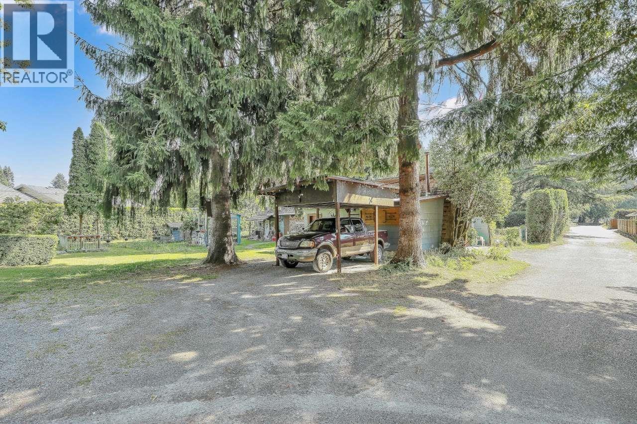 11428 207 Street Property Photo 17