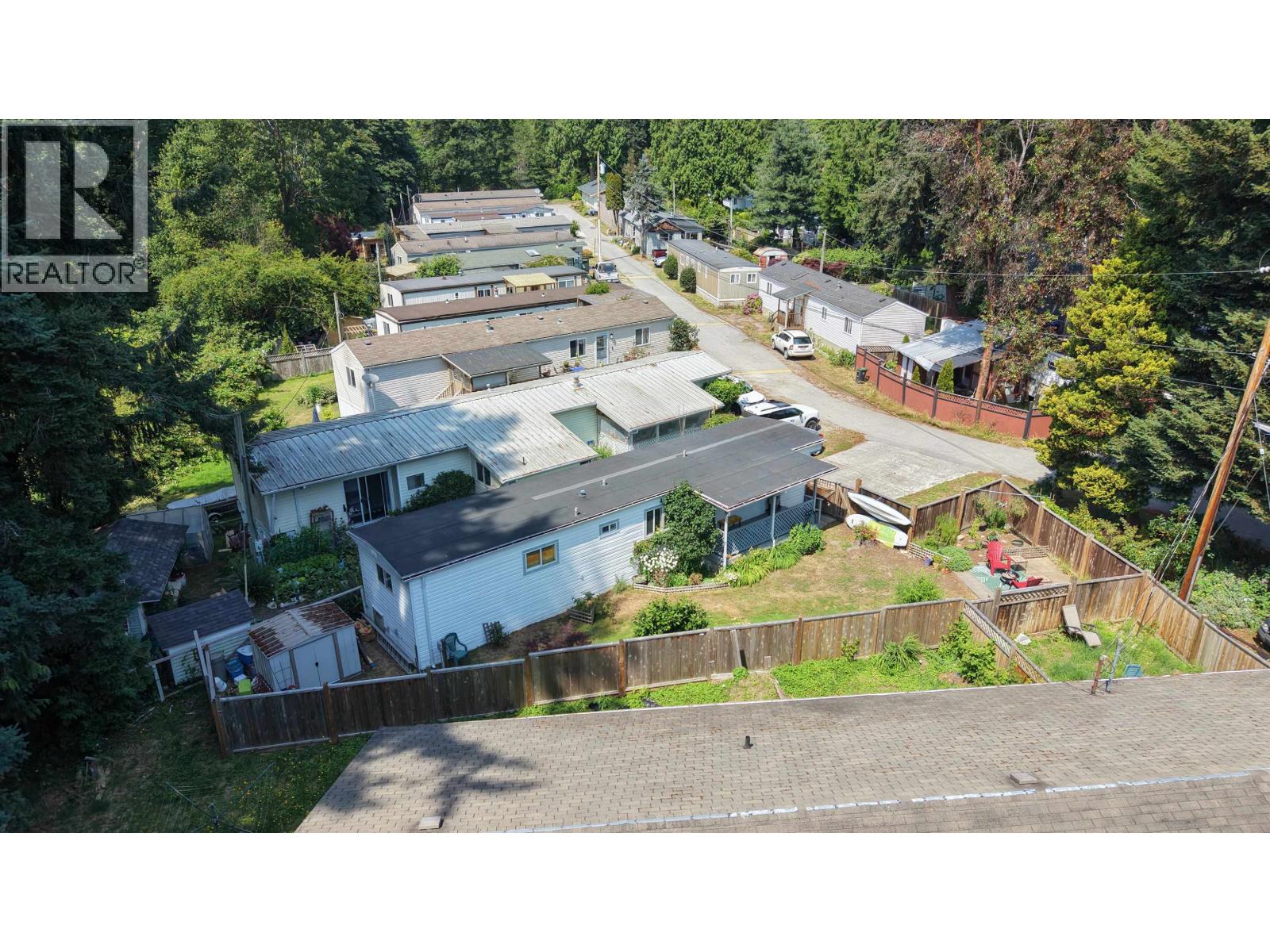 1 4514 Sunshine Coast Highway Property Photo 3