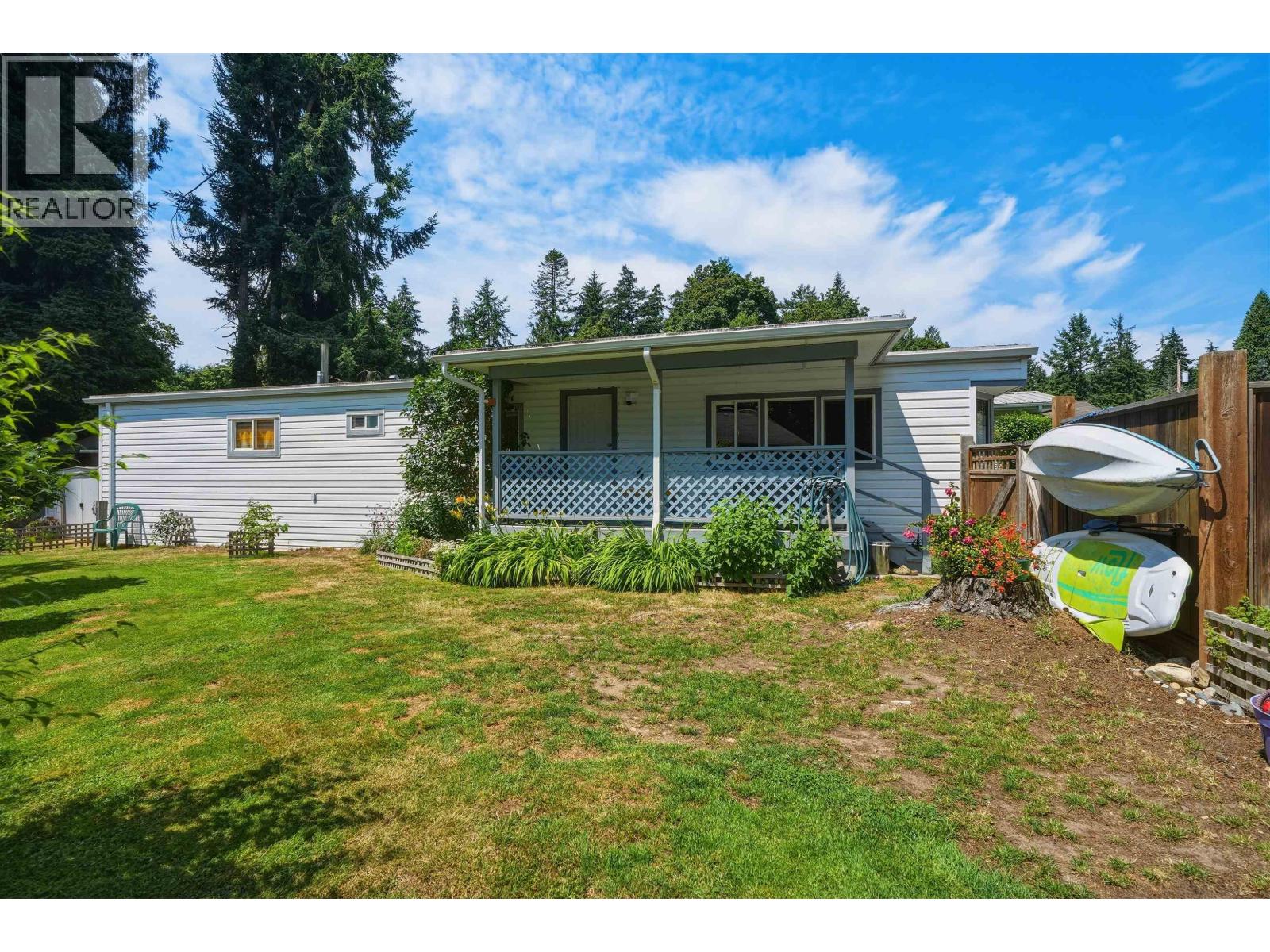 1 4514 Sunshine Coast Highway Property Photo 14