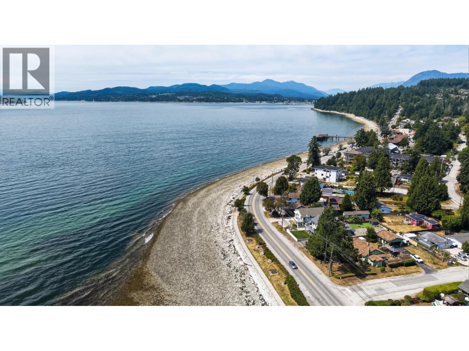 1 4514 Sunshine Coast Highway Property Photo 36