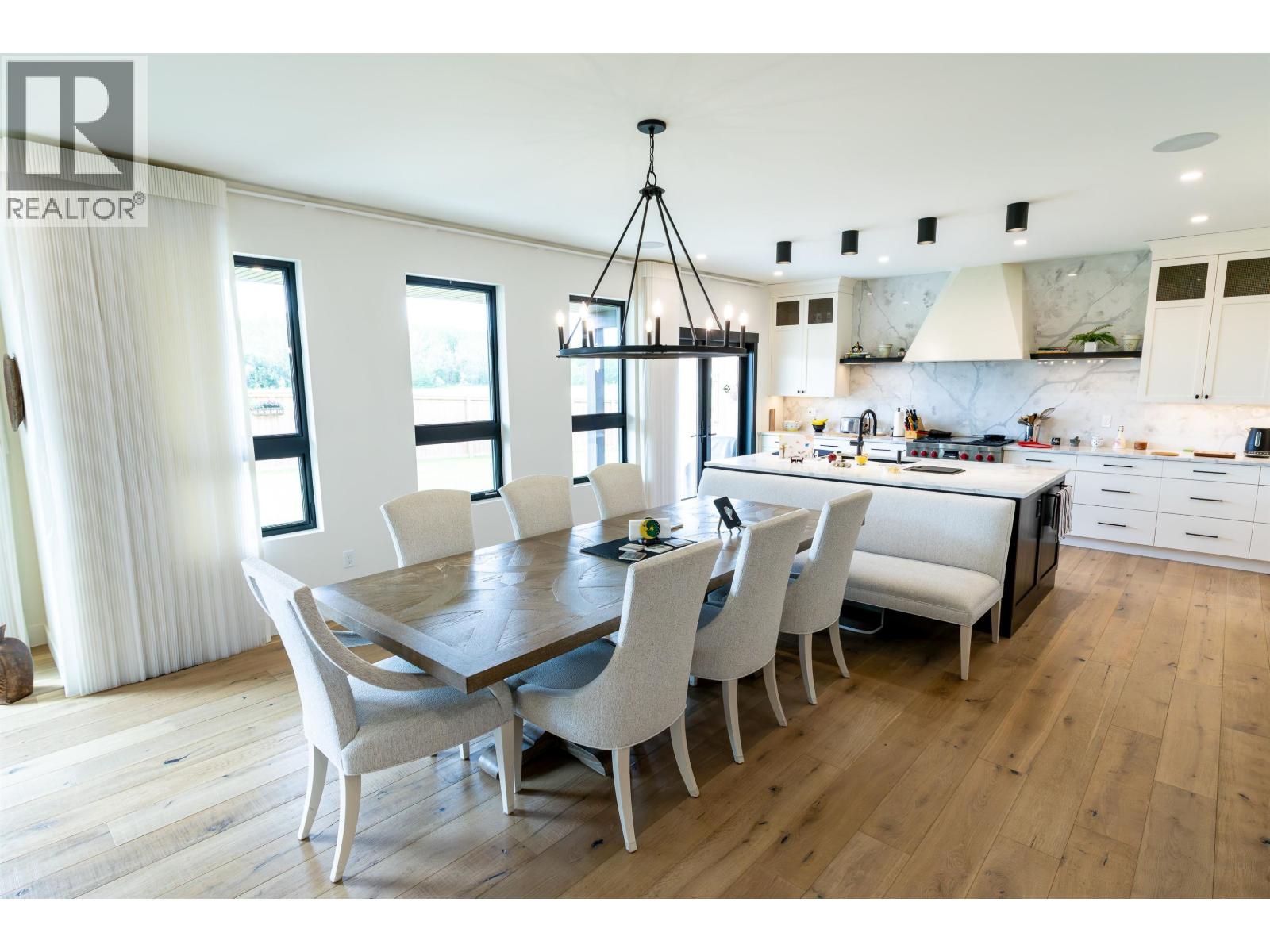 12299 112 Avenue Property Photo 9