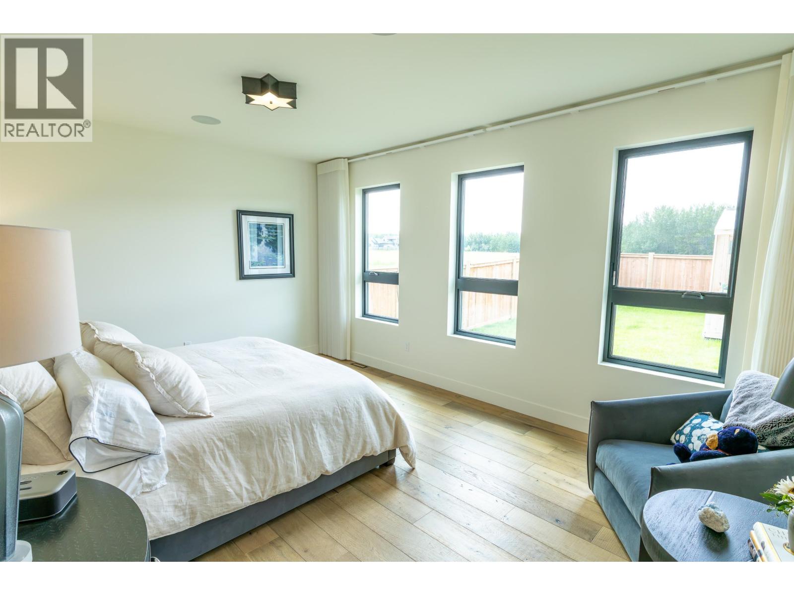 12299 112 Avenue Property Photo 14