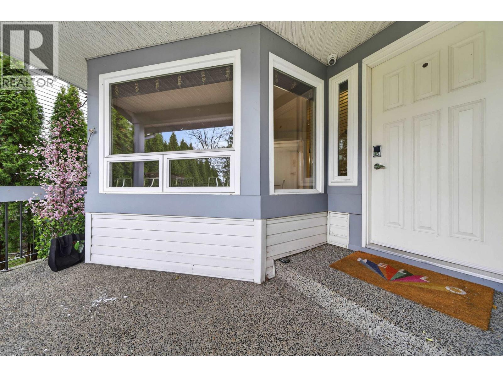 5591 Oliver Drive Property Photo 5
