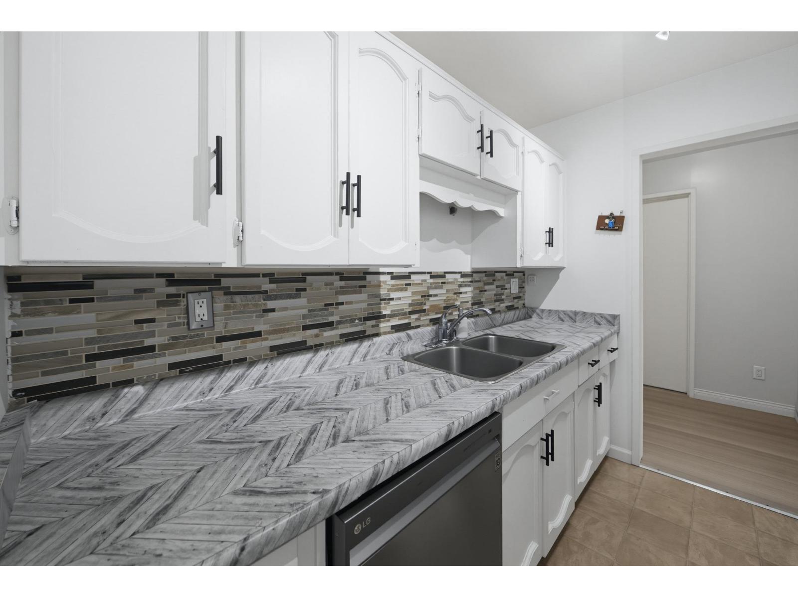 107 32124 Tims Avenue Property Photo 13