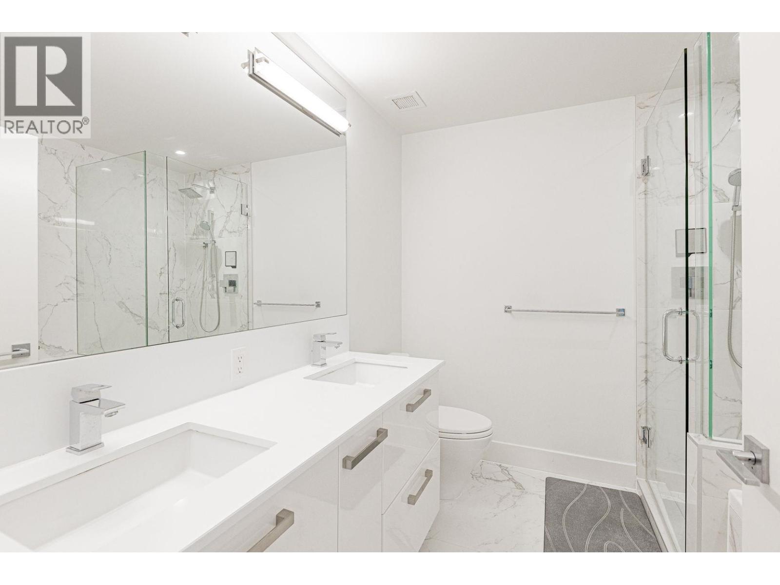 202 5688 Willow Street Property Photo 8