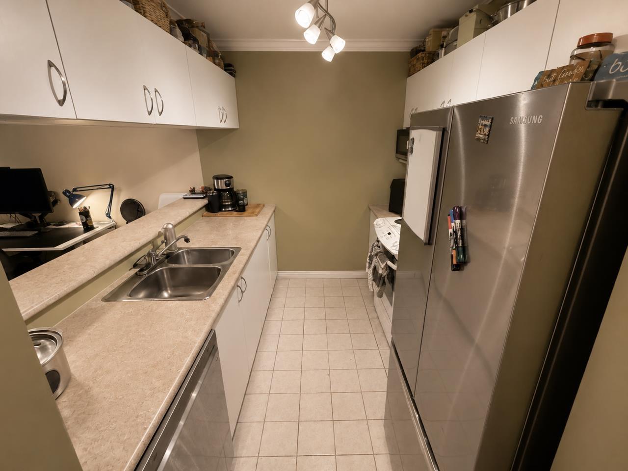 407 10533 University Drive Property Photo 5