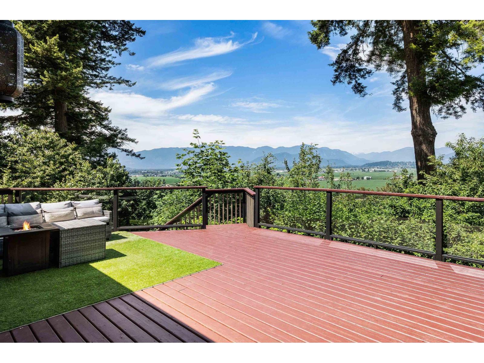 47750 Elk View Road Property Photo 4