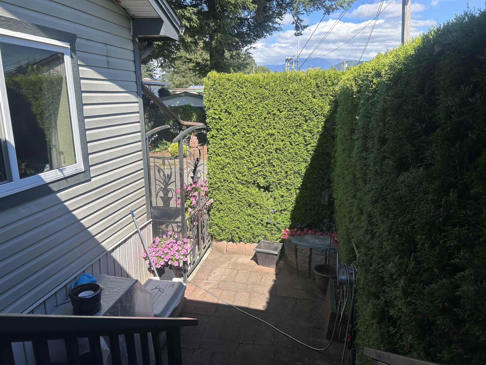 5742 Unsworth Road #67 Property Photo 10