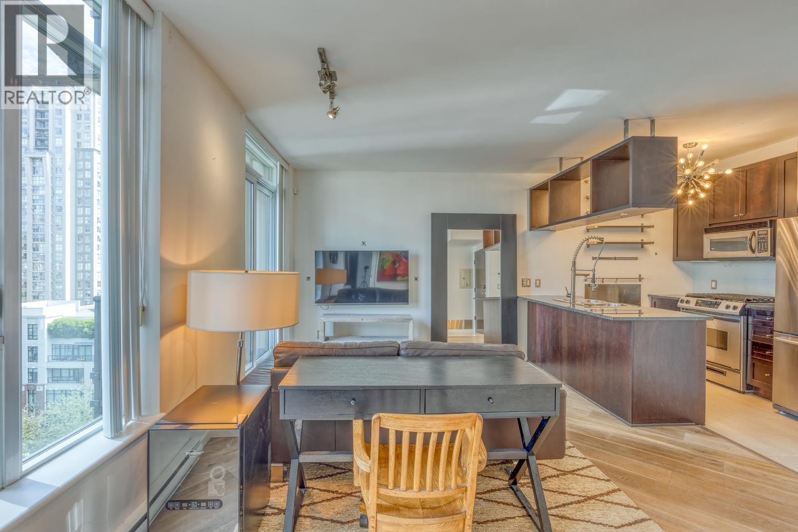 1408 1001 Homer Street Property Photo 4