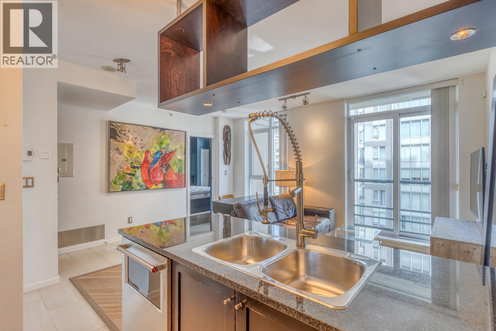 1408 1001 Homer Street Property Photo 8