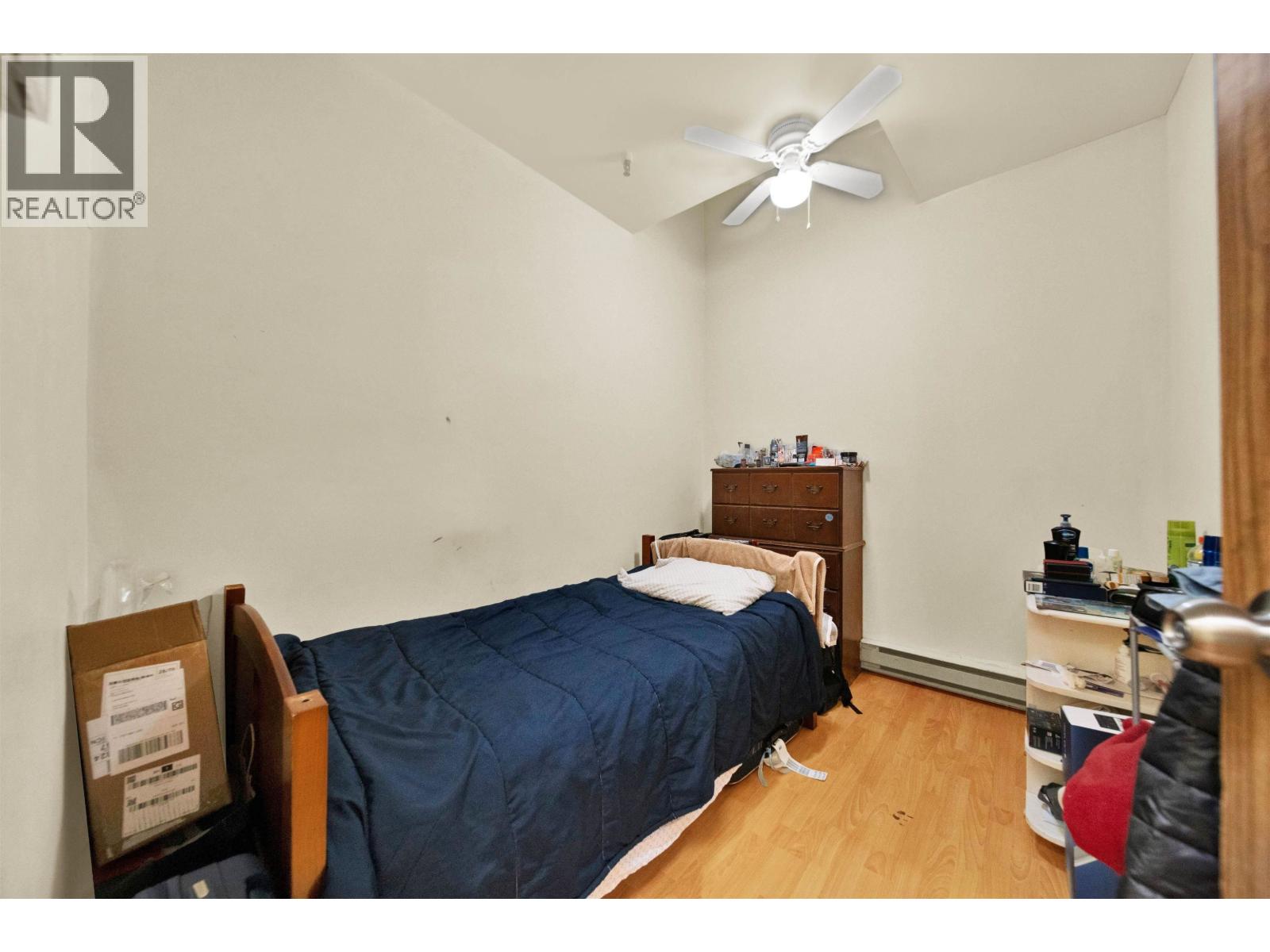 2 862 E Broadway Property Photo 12