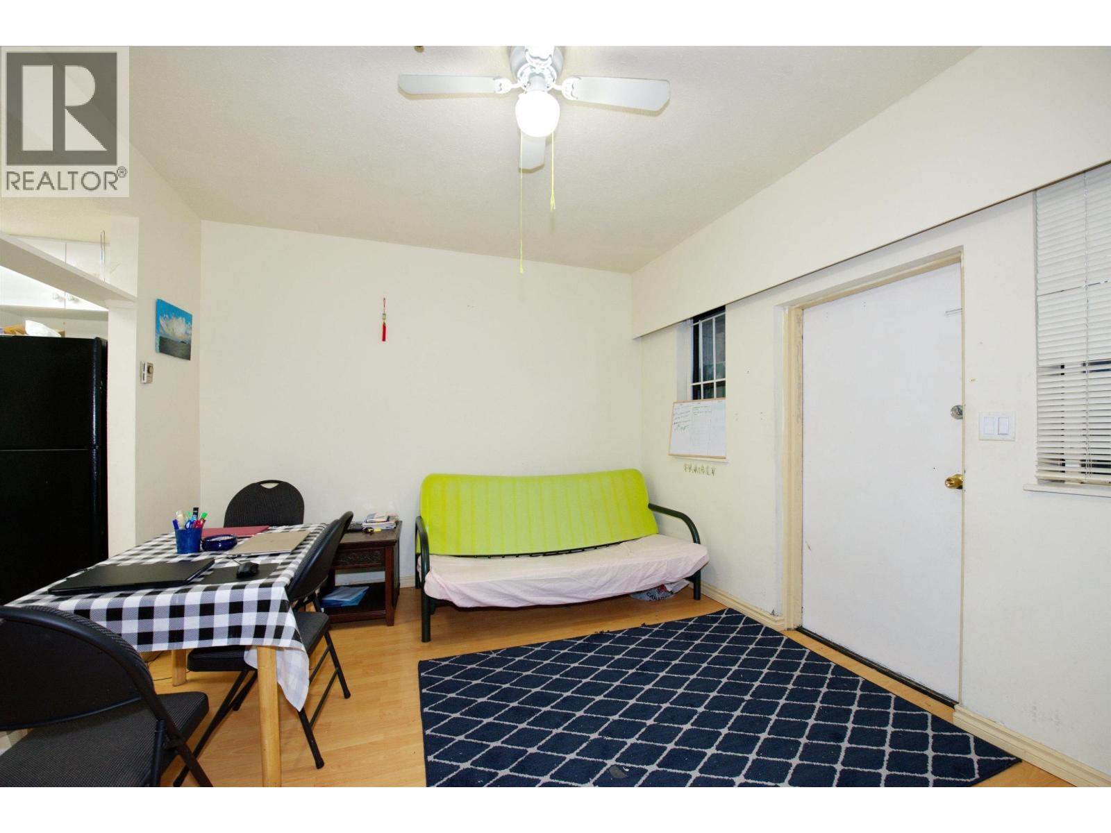 2 862 E Broadway Property Photo 16