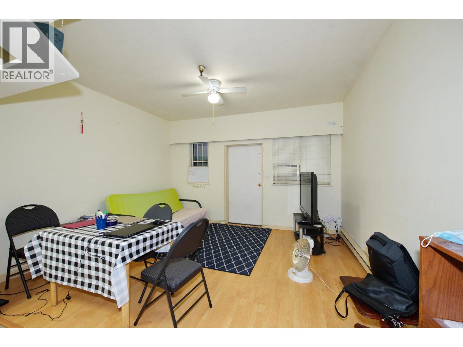 2 862 E Broadway Property Photo 18