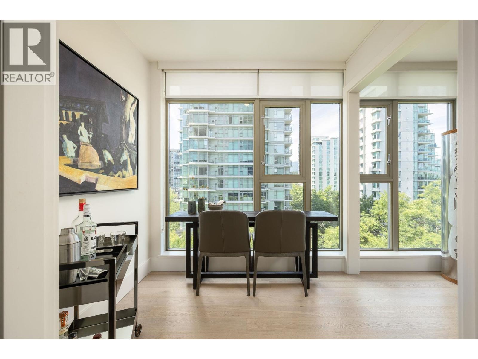 603 1680 Bayshore Drive Property Photo 5