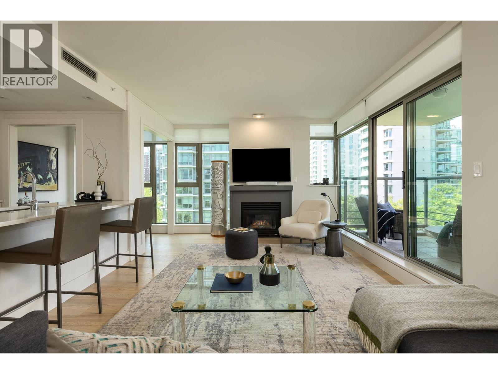 603 1680 Bayshore Drive Property Photo 8