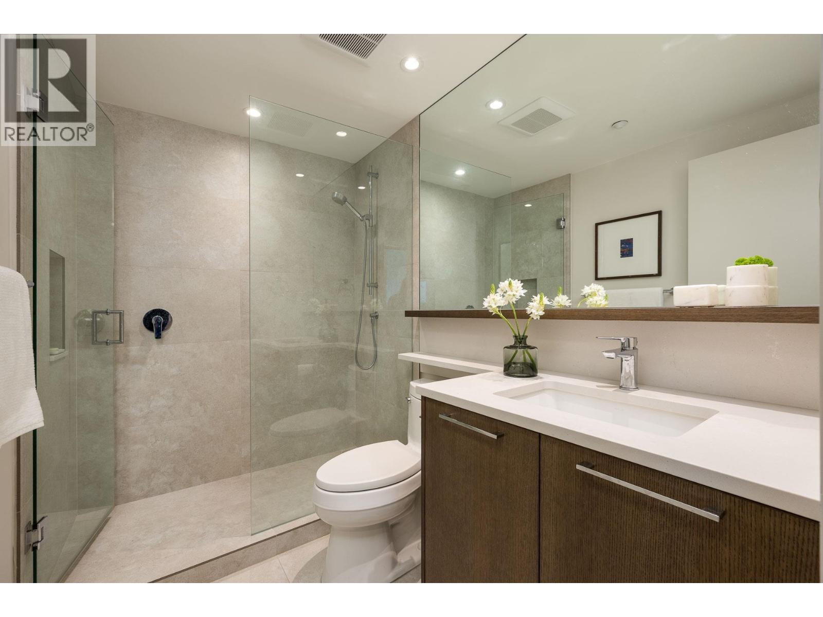 603 1680 Bayshore Drive Property Photo 16