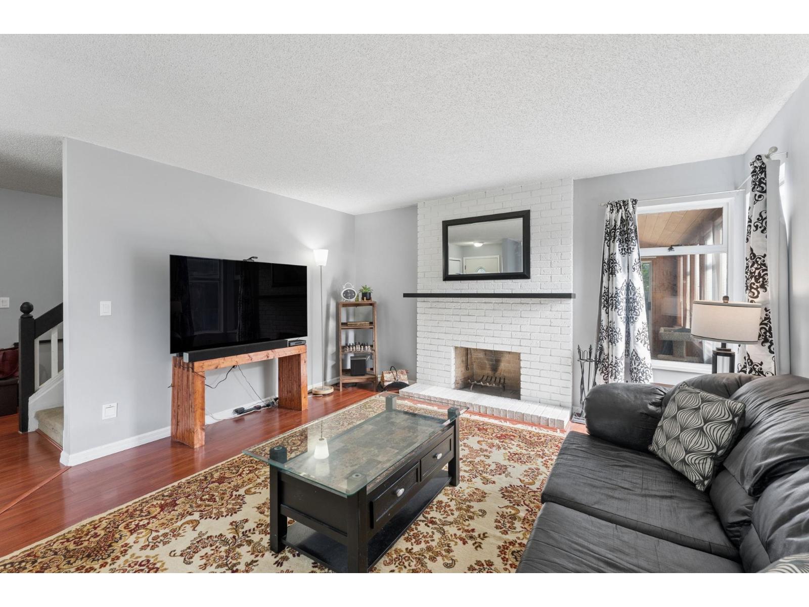 11761 81a Avenue Property Photo 4