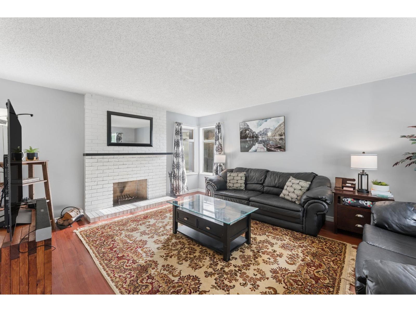 11761 81a Avenue Property Photo 5