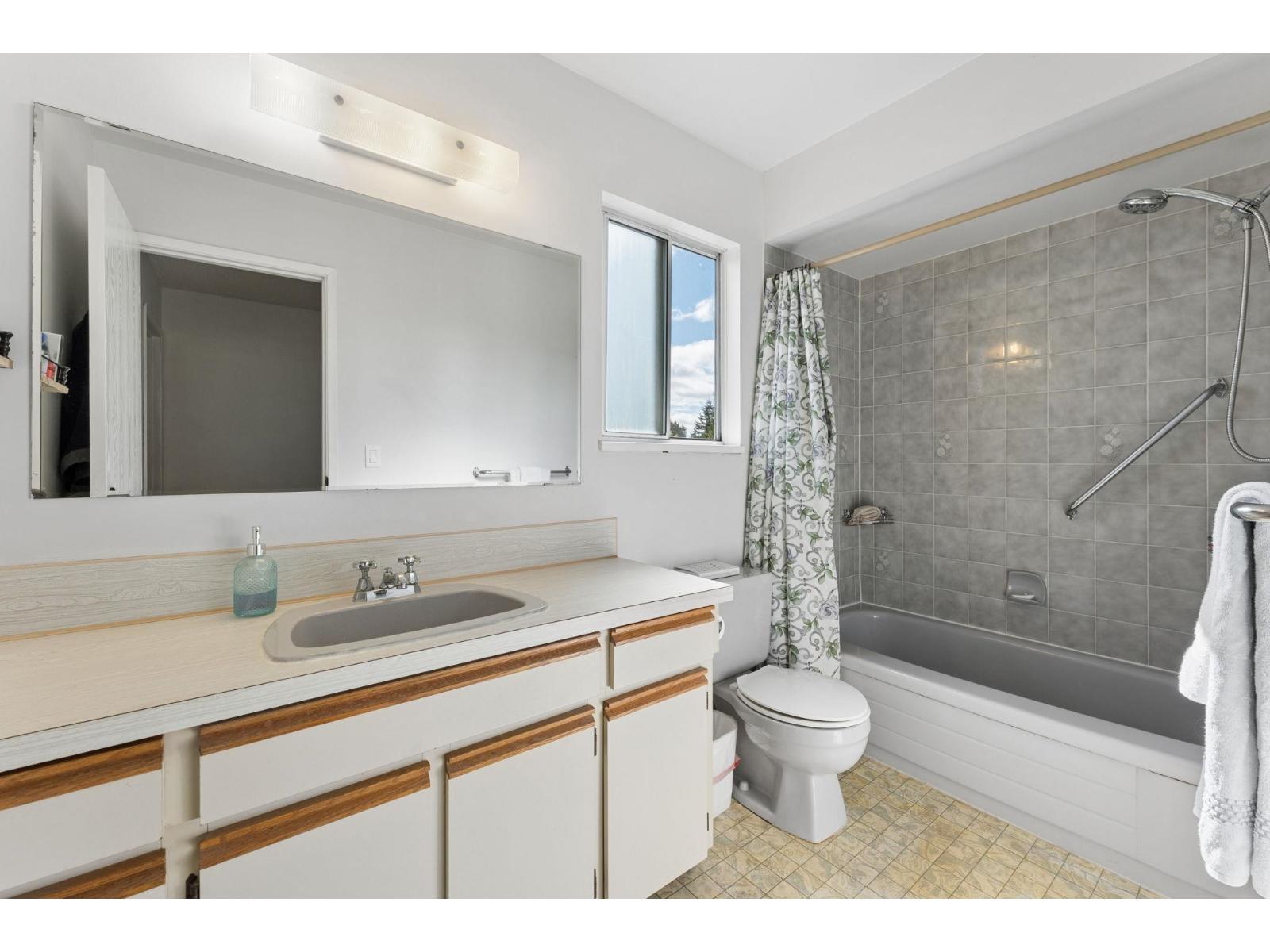 11761 81a Avenue Property Photo 10