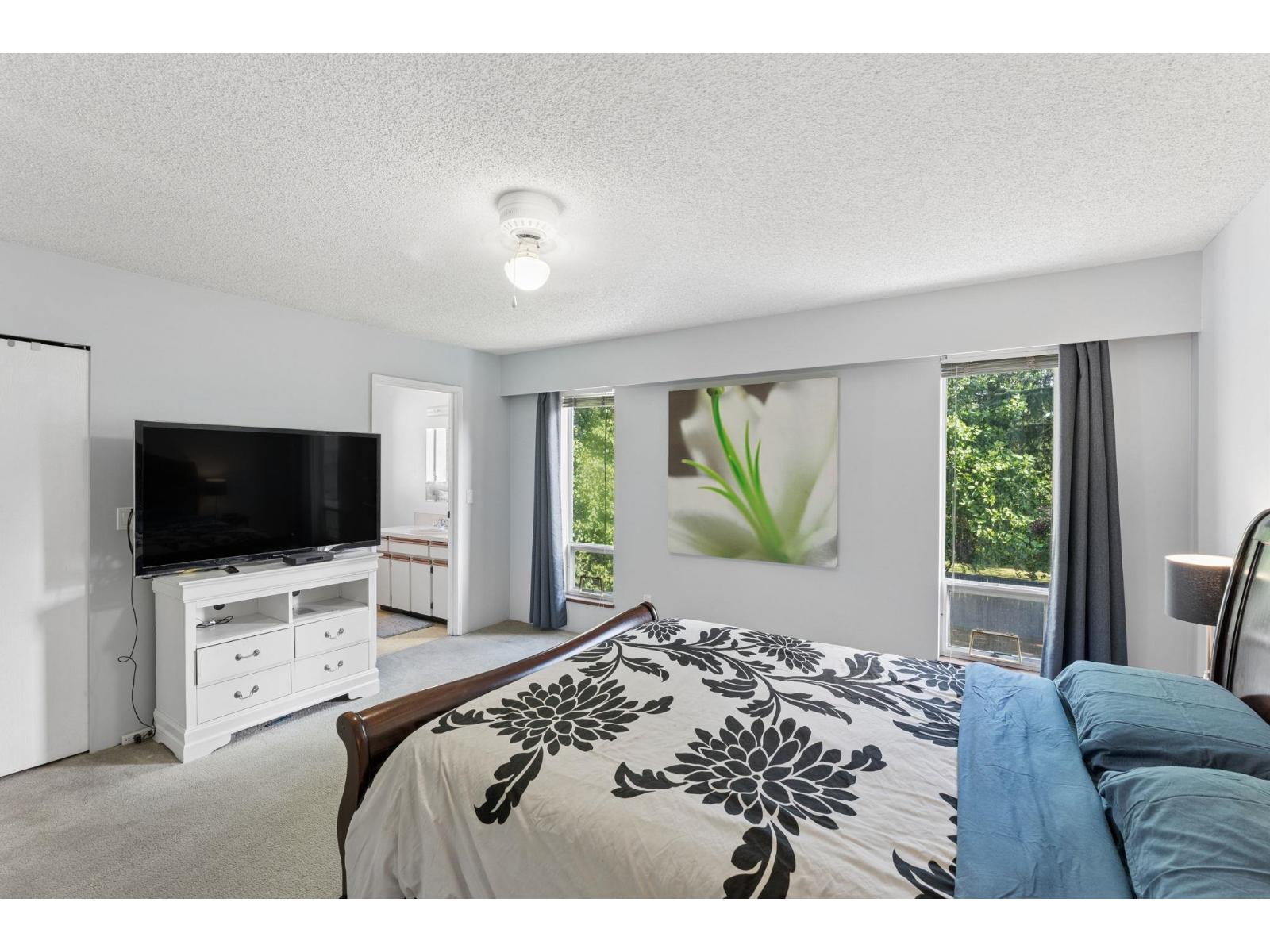 11761 81a Avenue Property Photo 12