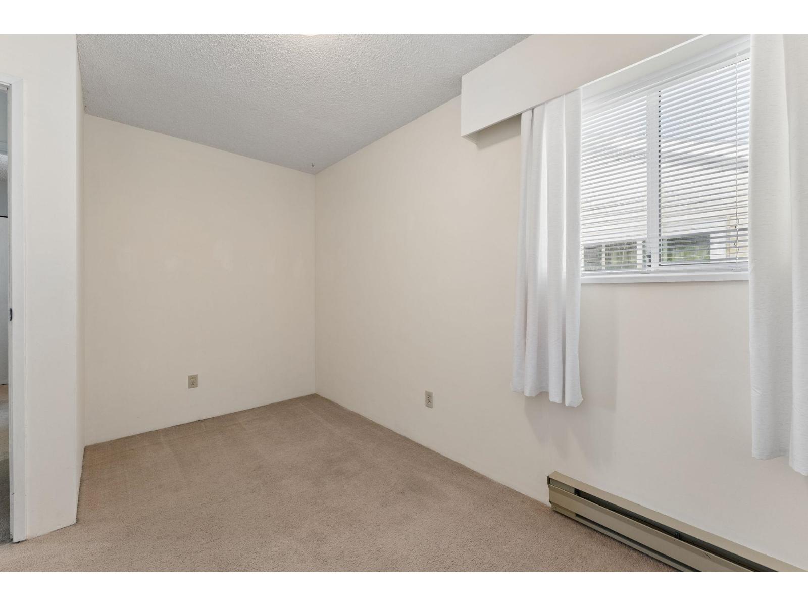 11761 81a Avenue Property Photo 17