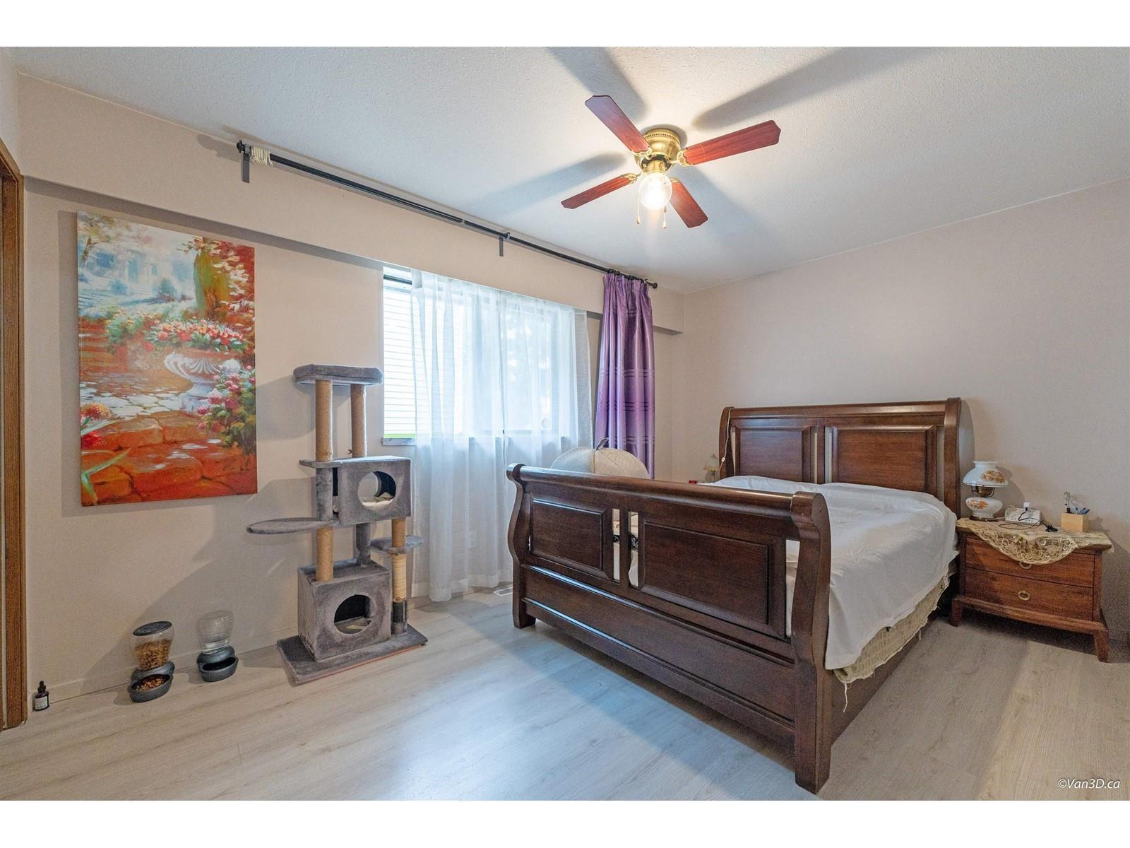 15740 99 Avenue Property Photo 8