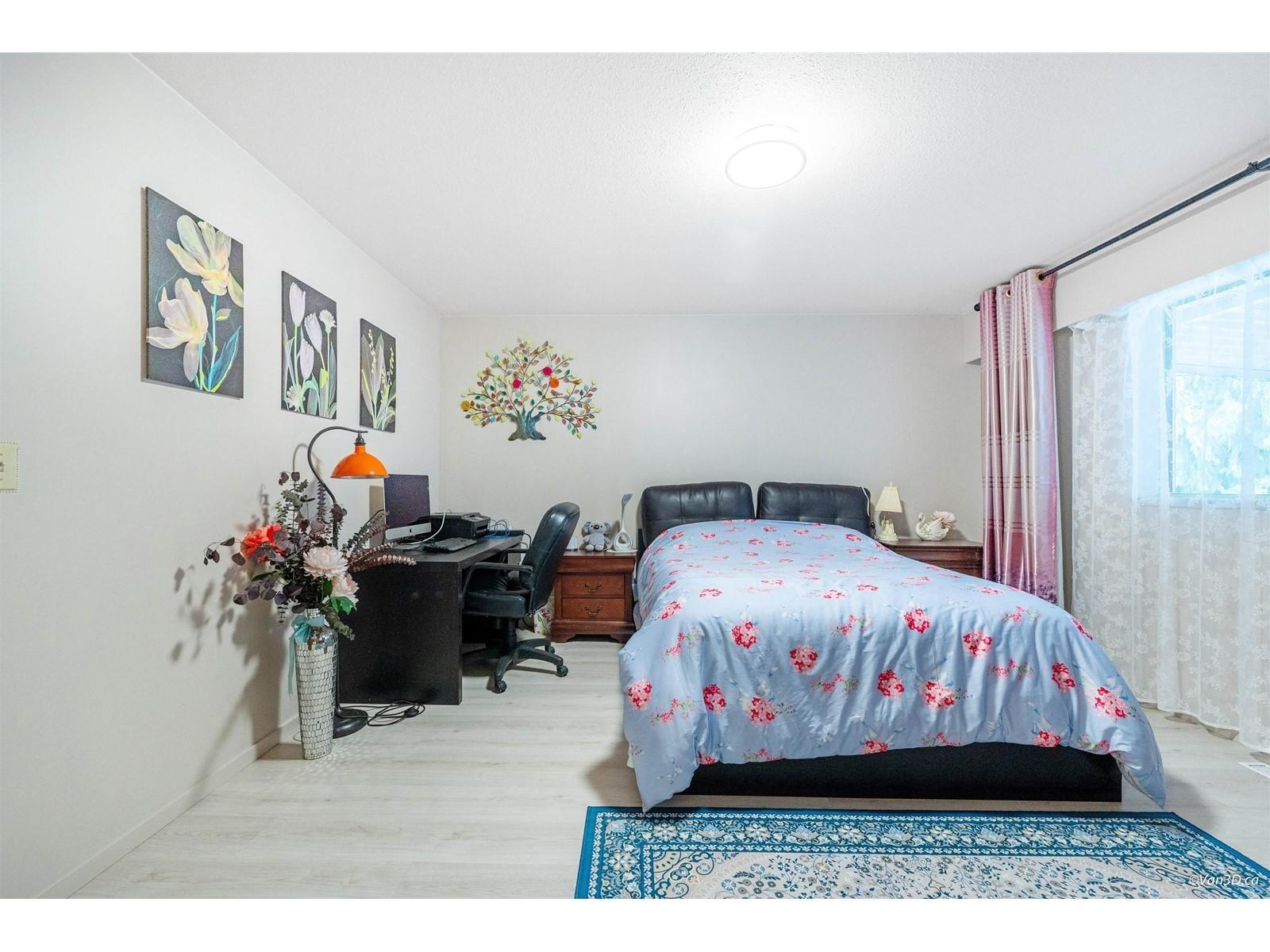 15740 99 Avenue Property Photo 12