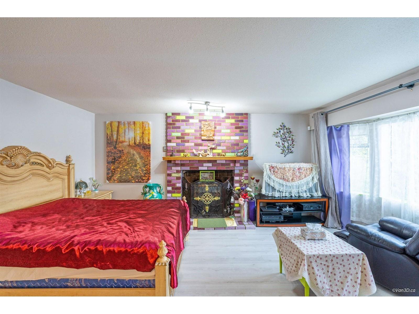 15740 99 Avenue Property Photo 15