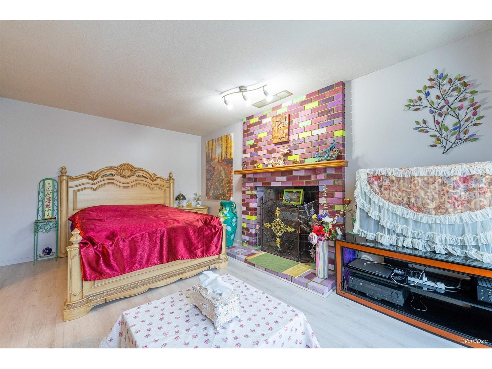 15740 99 Avenue Property Photo 16