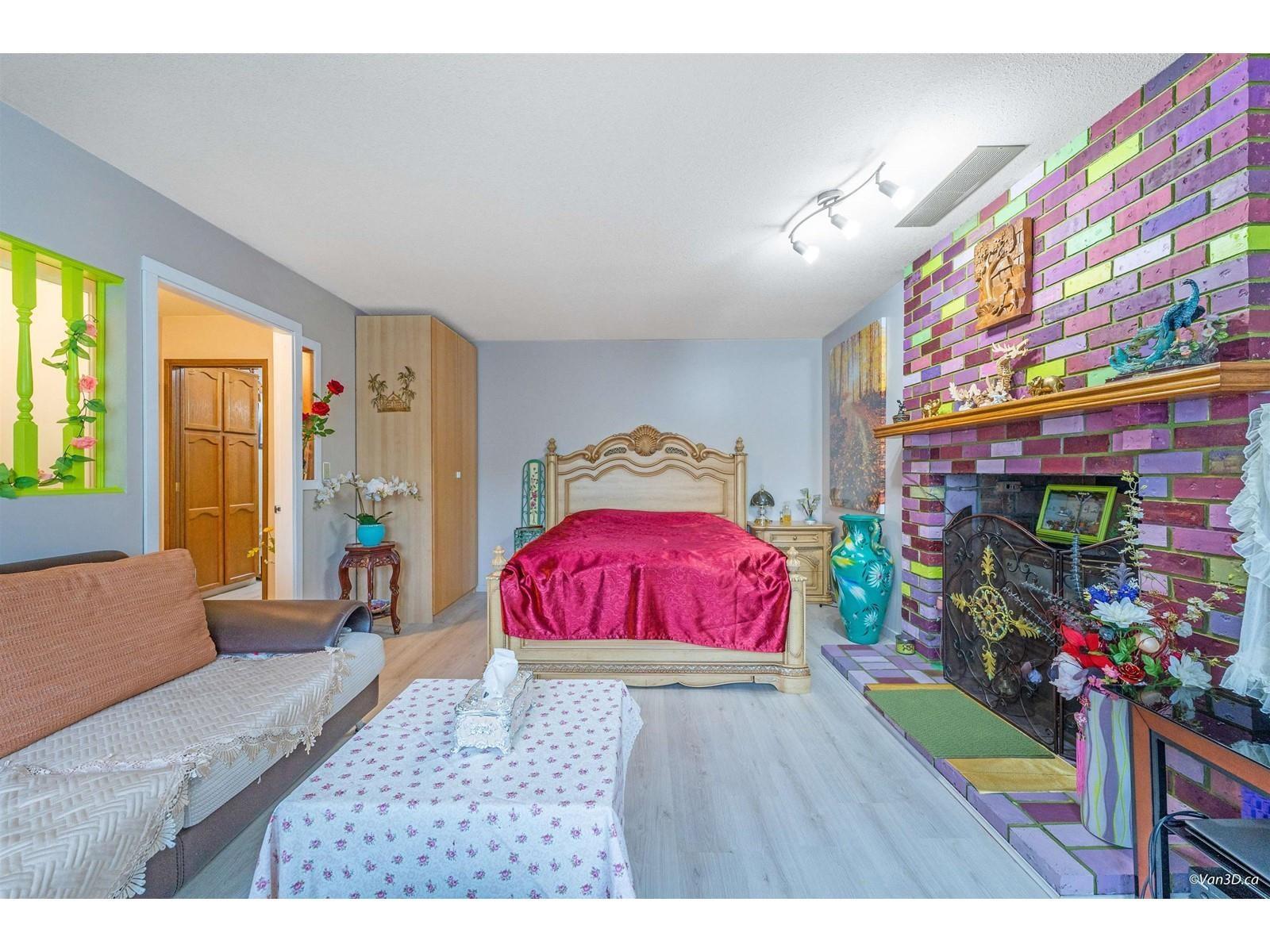 15740 99 Avenue Property Photo 17