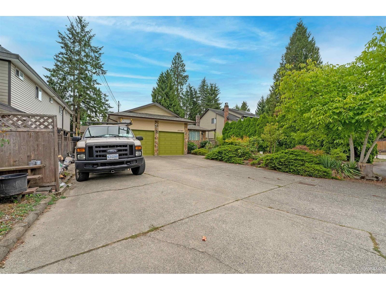 15740 99 Avenue Property Photo 23