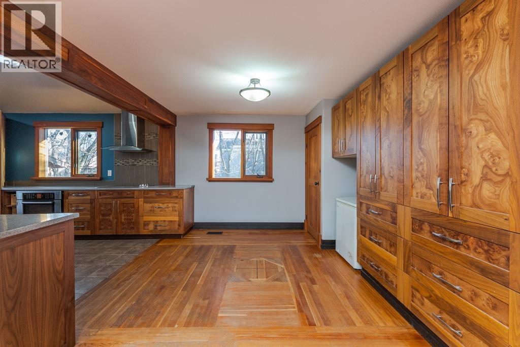 794 Winnipeg Street Property Photo 8