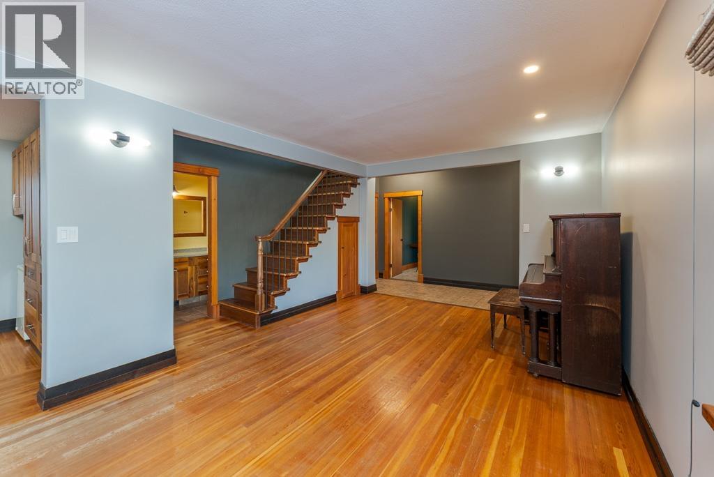 794 Winnipeg Street Property Photo 14